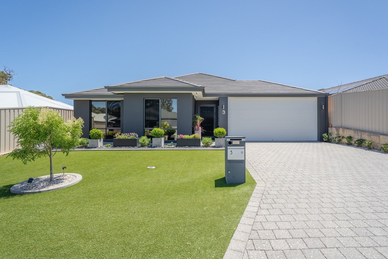 4 bedrooms House in 3 Dearwood Glade MEADOW SPRINGS WA, 6210