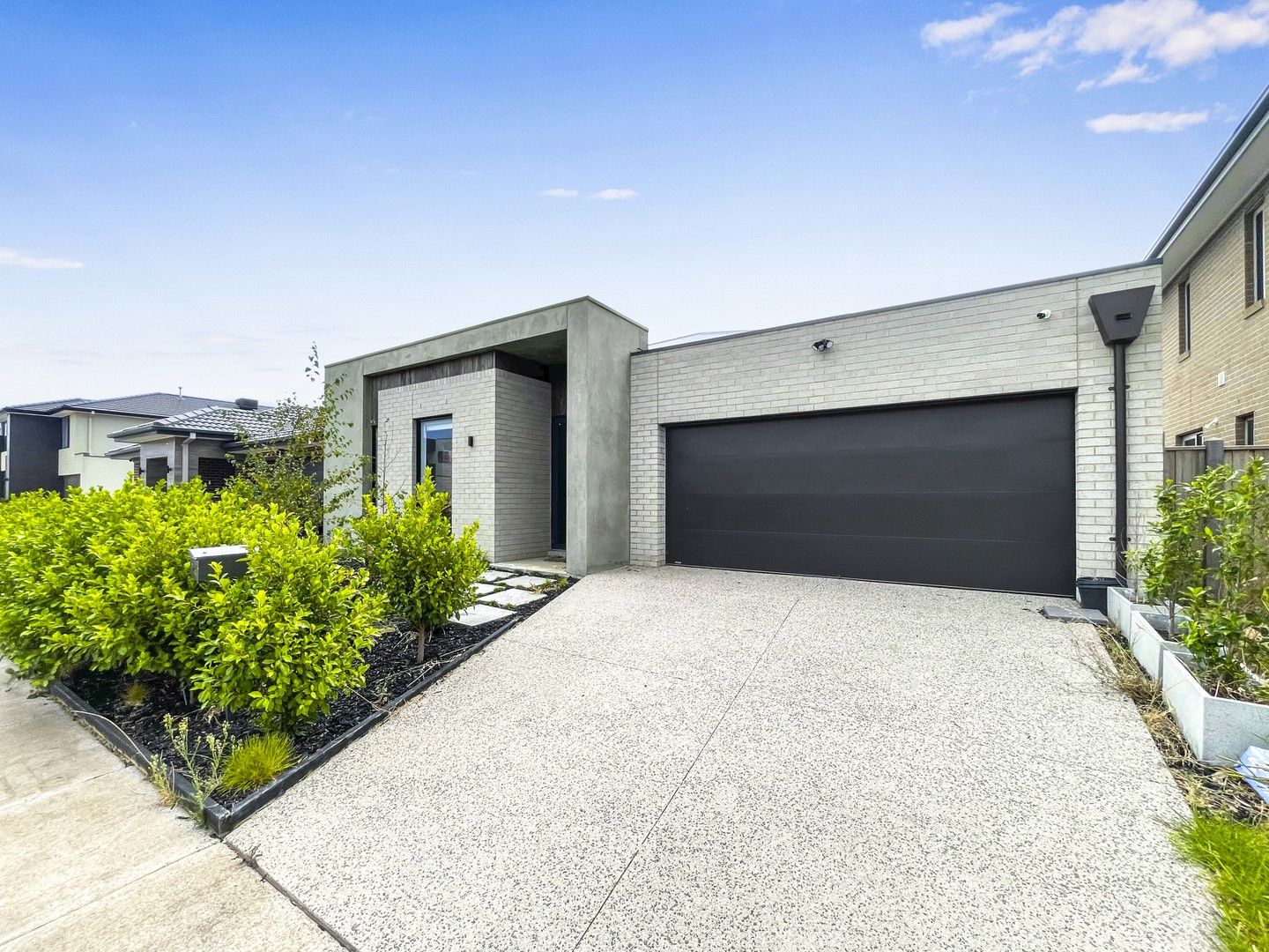 112 Starboard Way, Werribee South VIC 3030 House For Rent 600 Domain