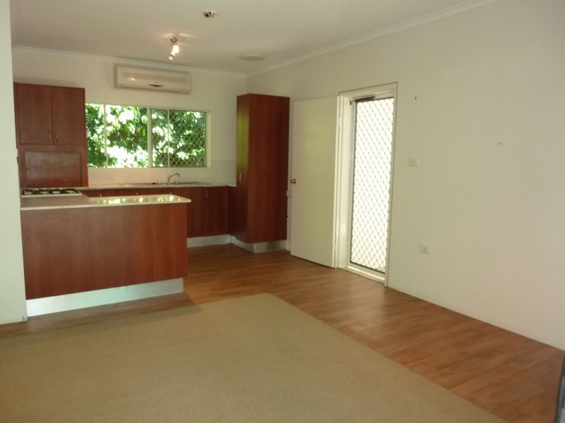 2/49 Albatross St, Kewarra Beach QLD 4879, Image 2