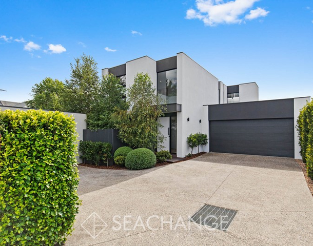 2/810 Nepean Highway, Mornington VIC 3931