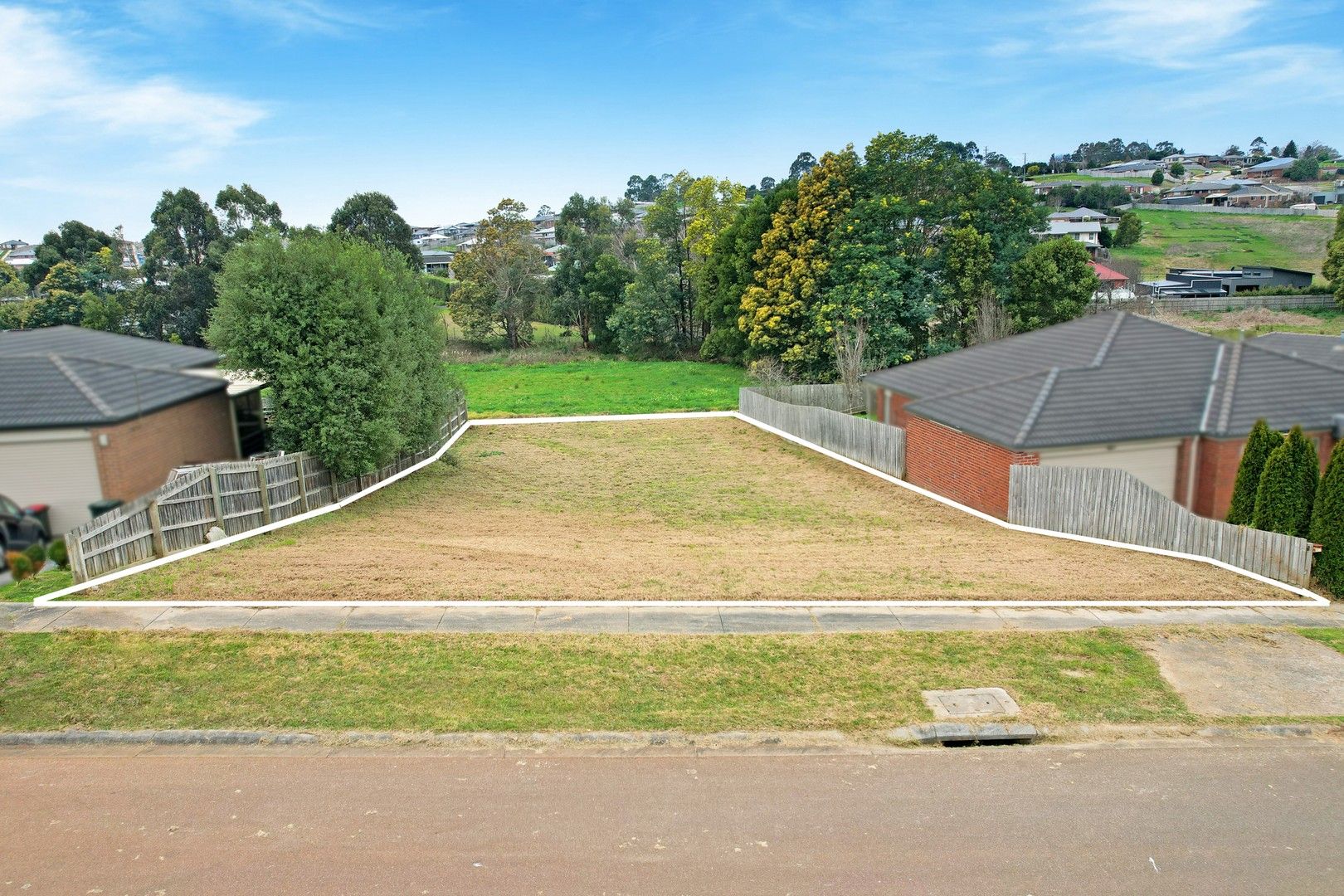 15 Melzak Way, Warragul VIC 3820 Domain