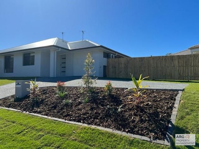 3 bedrooms Duplex in 1A Isabel Street BRASSALL QLD, 4305