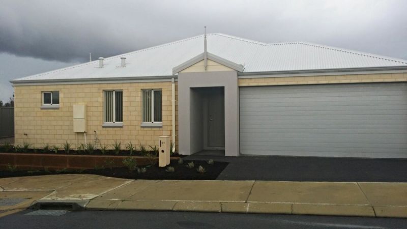 4 bedrooms House in 97 Litchfield Circle WANDI WA, 6167
