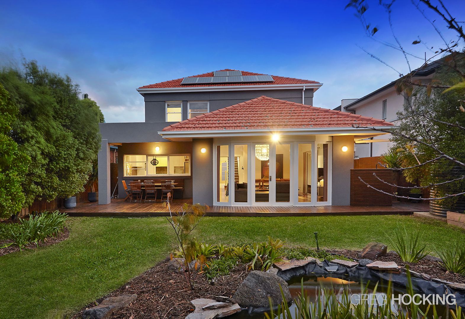 10 Crofton Drive, Williamstown VIC 3016, Image 2