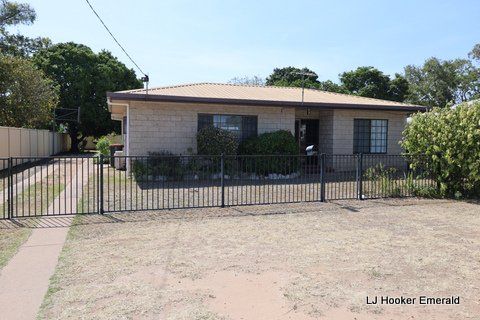 4 bedrooms House in 97 Retro Street EMERALD QLD, 4720