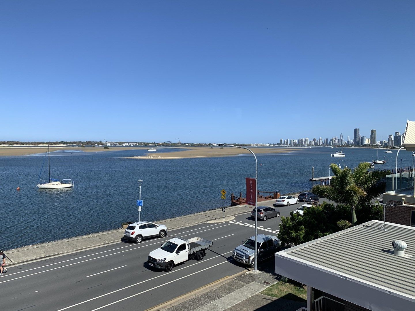 3 bedrooms Apartment / Unit / Flat in 3/314 marine parade LABRADOR QLD, 4215