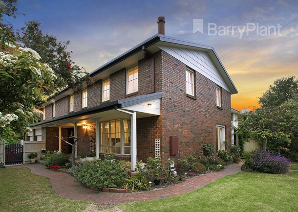 24 Mcclure Road, Dingley Village VIC 3172