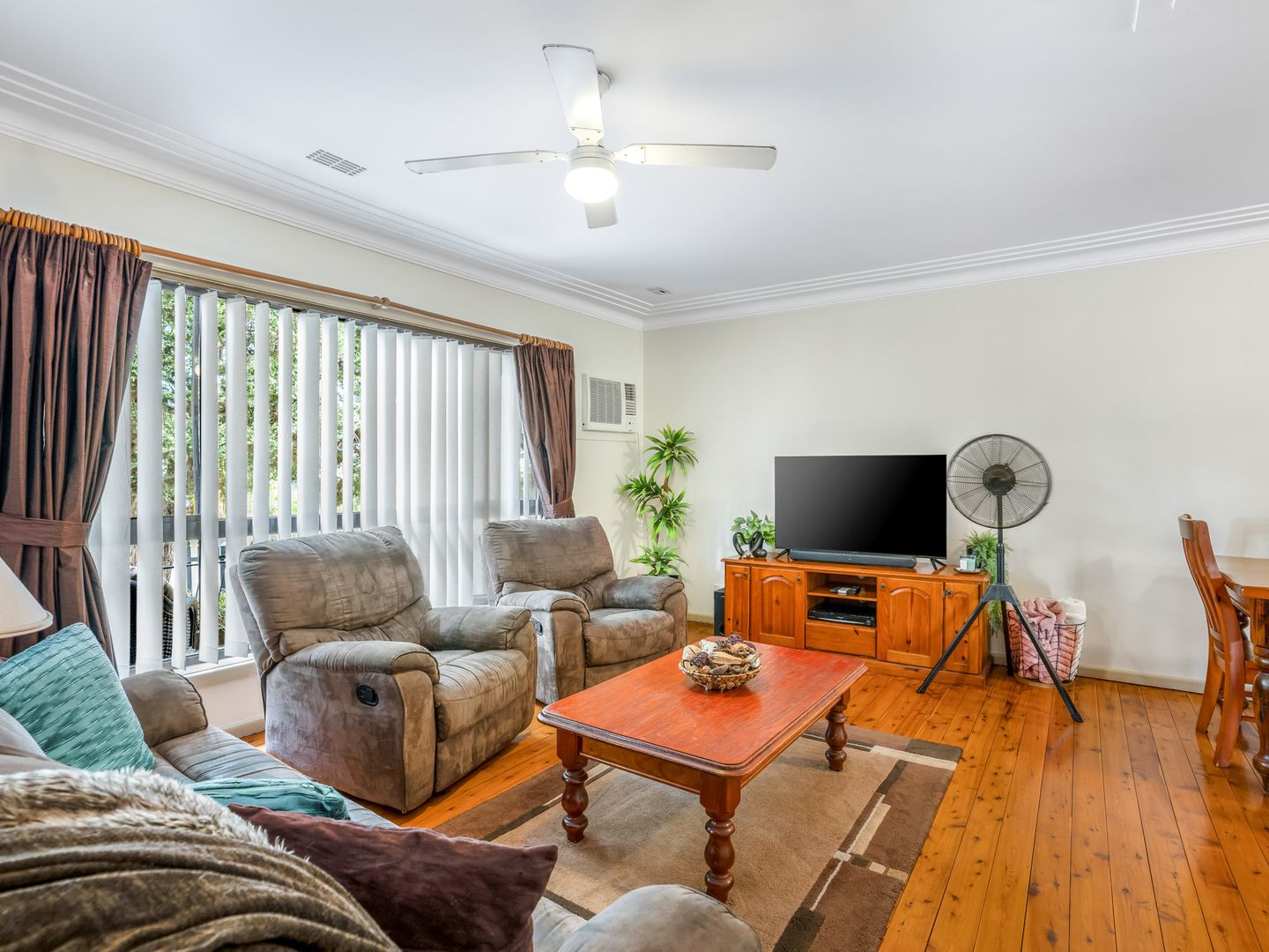 2 Leppington Street, Wyong NSW 2259, Image 2