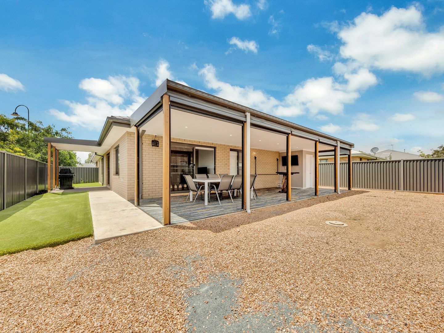 Yarrawonga VIC 3730 4 beds house for Rent, Holiday Rental 14755878