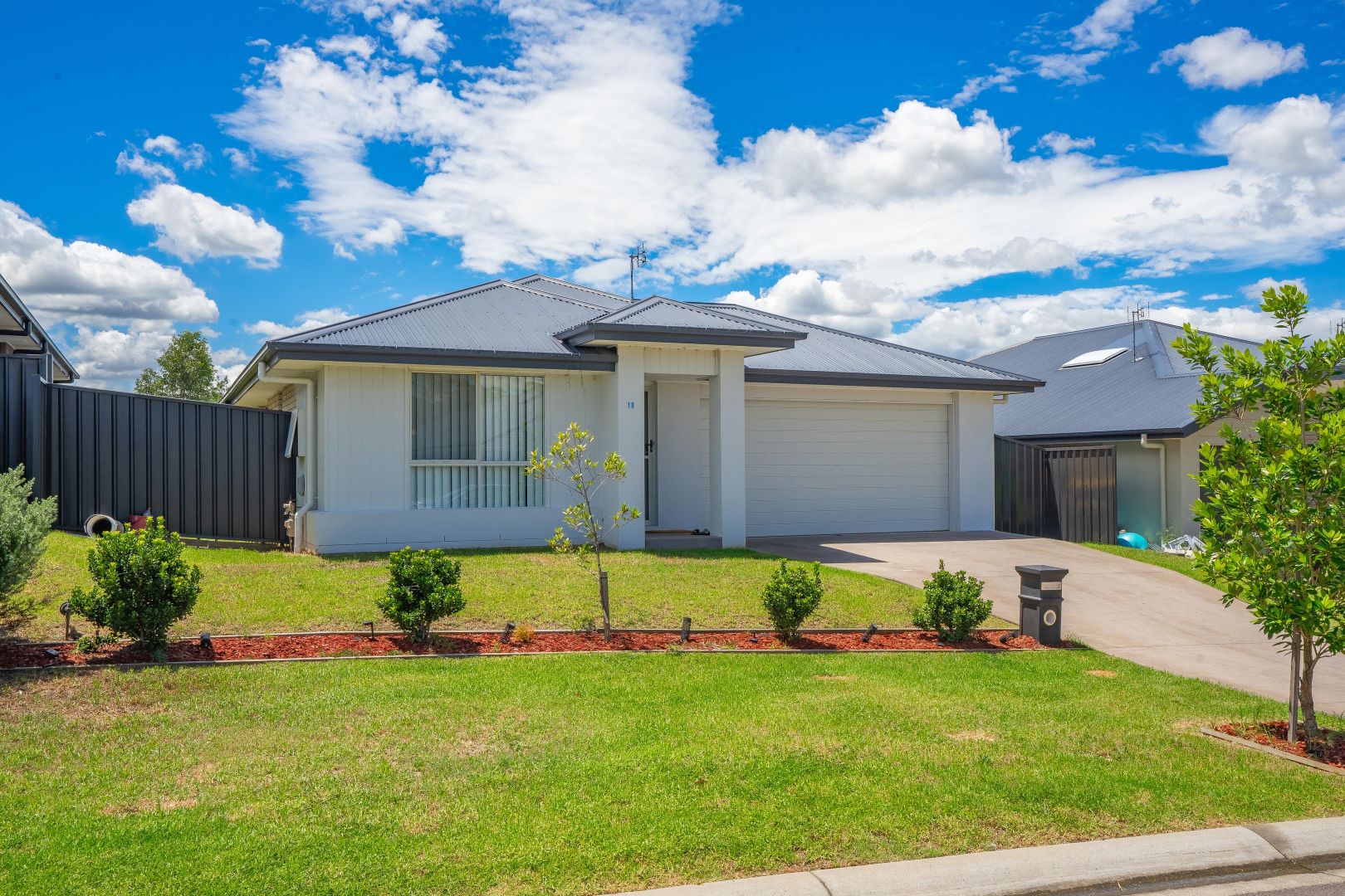 10 Crestwood Road, Thornton NSW 2322, Image 1