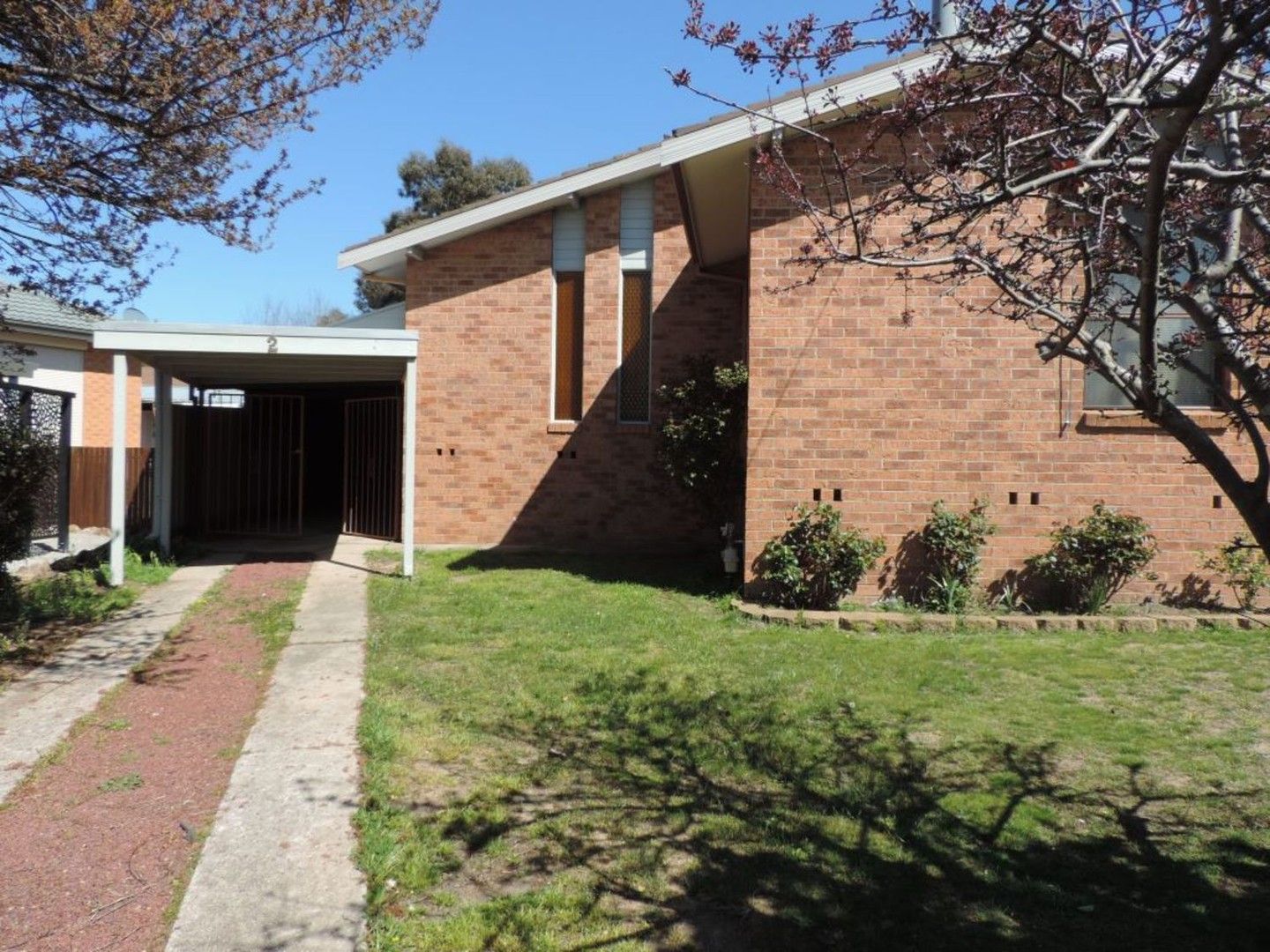 4 bedrooms House in 2 MacAlister Drive GOULBURN NSW, 2580