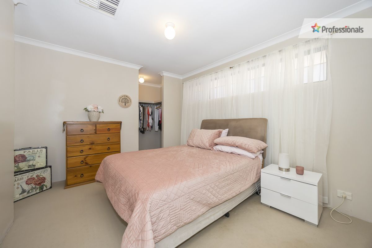 1/3 Reynolds Drive, Swan View WA 6056, Image 2