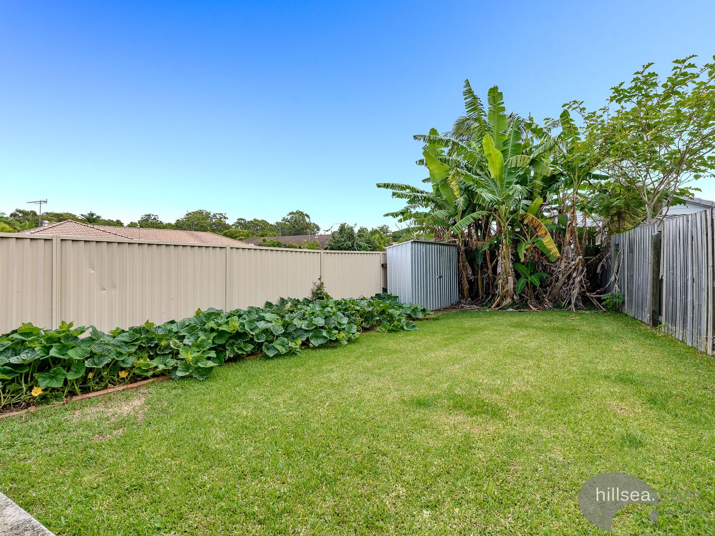 1/10 Hentdale Court, Labrador QLD 4215, Image 2