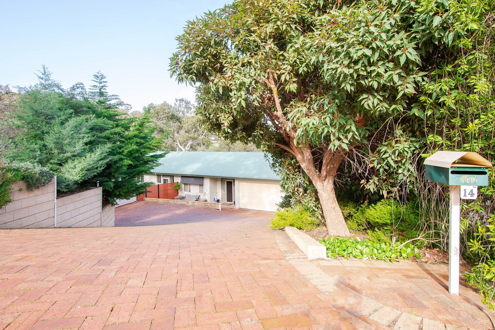 14 Grandview Court, Aberfoyle Park SA 5159, Image 0