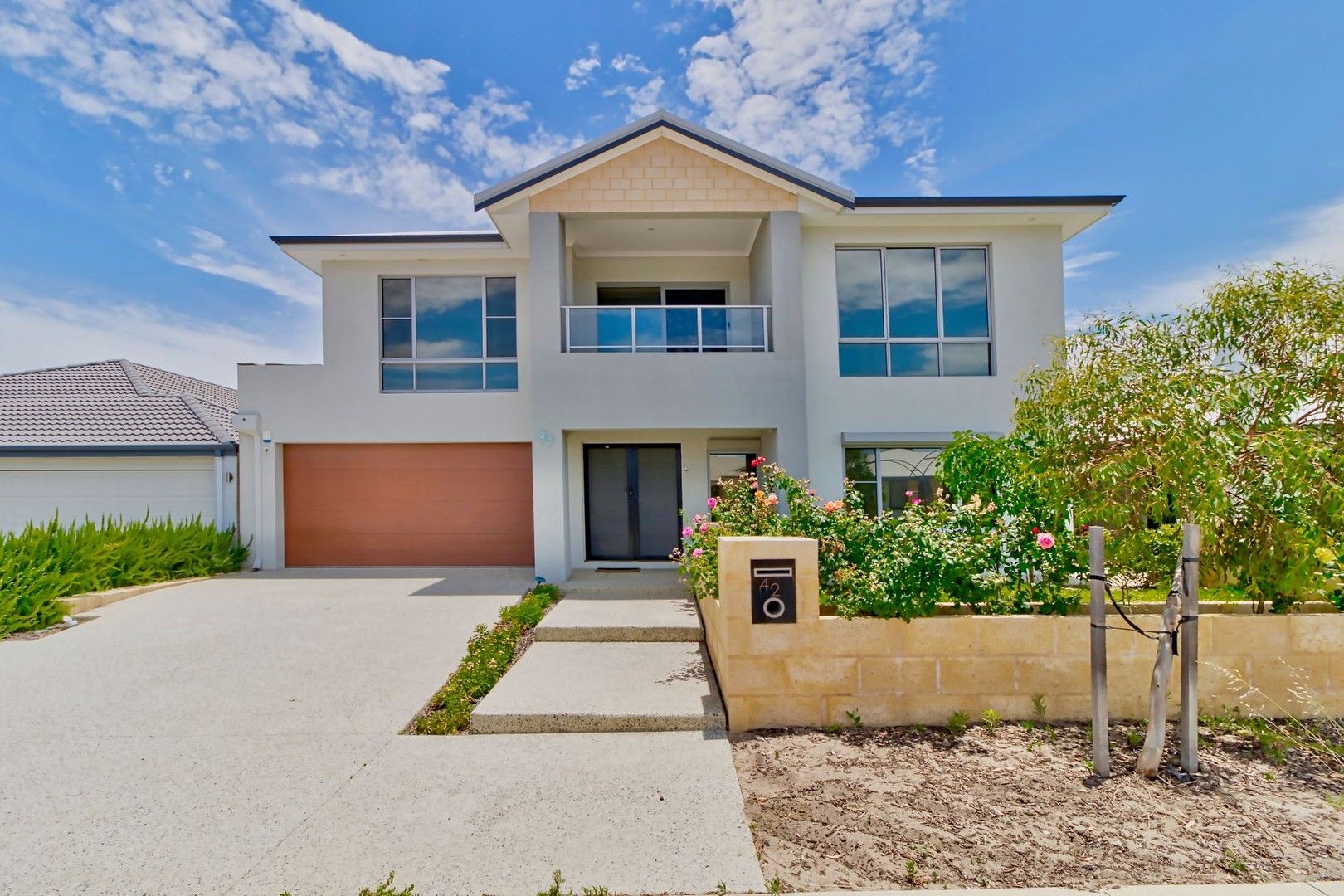 4 bedrooms House in 42 Indigo Bend WELLARD WA, 6170
