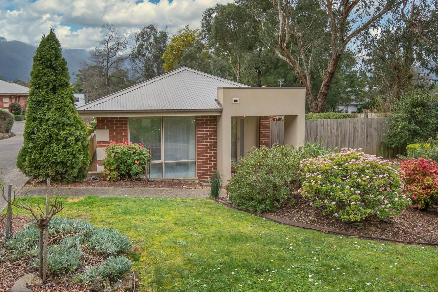 1/1 Crescent Road, Yarra Junction VIC 3797