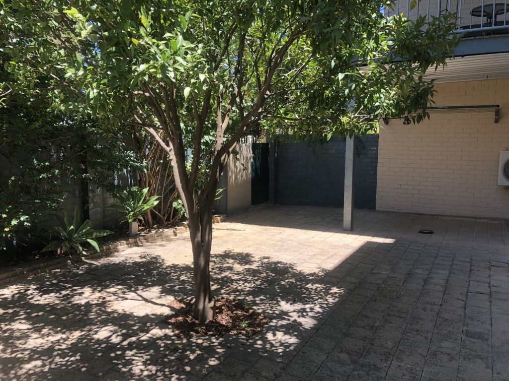 2 bedrooms Apartment / Unit / Flat in 1/80 Fifth Road ARMADALE WA, 6112