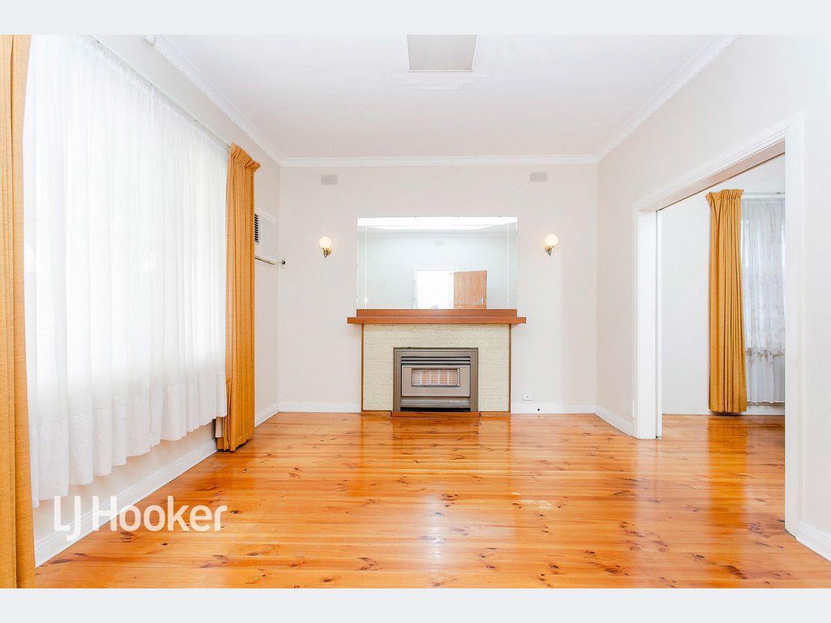 17 Captain Cook Avenue, Flinders Park SA 5025, Image 2