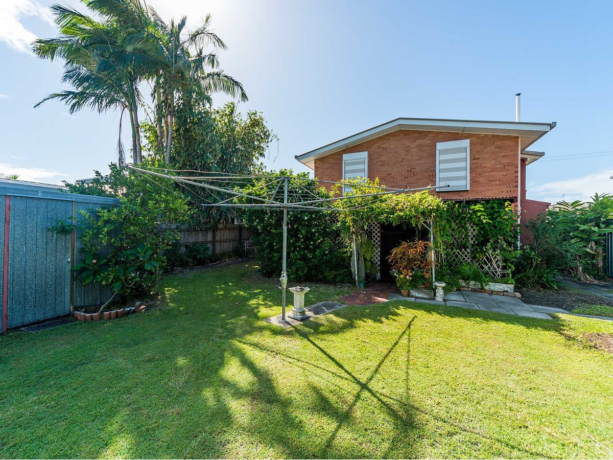 48 Stradbroke Street, Biggera Waters QLD 4216, Image 1