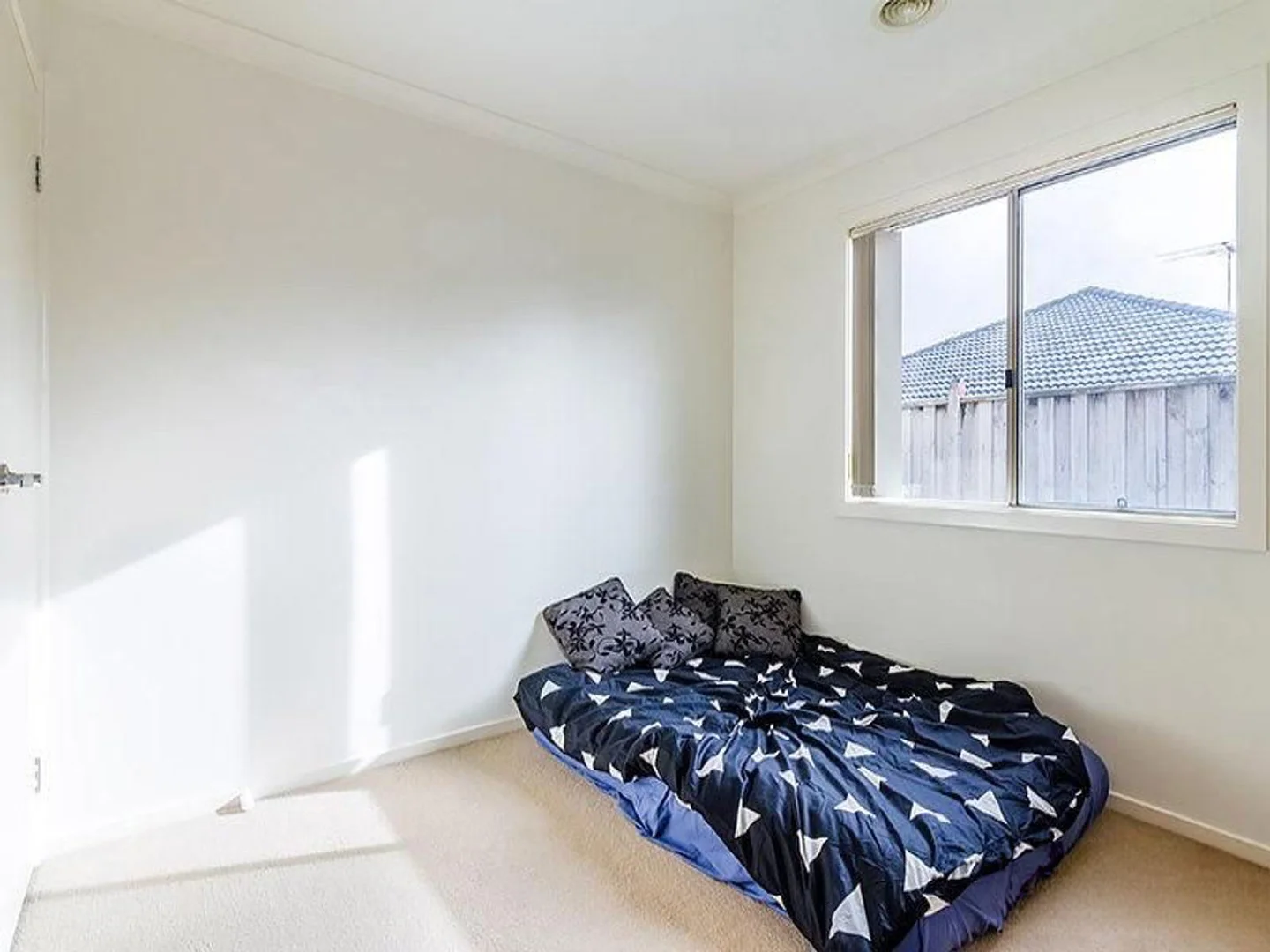 Additional image 13 of 4 Westmoreland Avenue, Cranbourne North VIC 3977