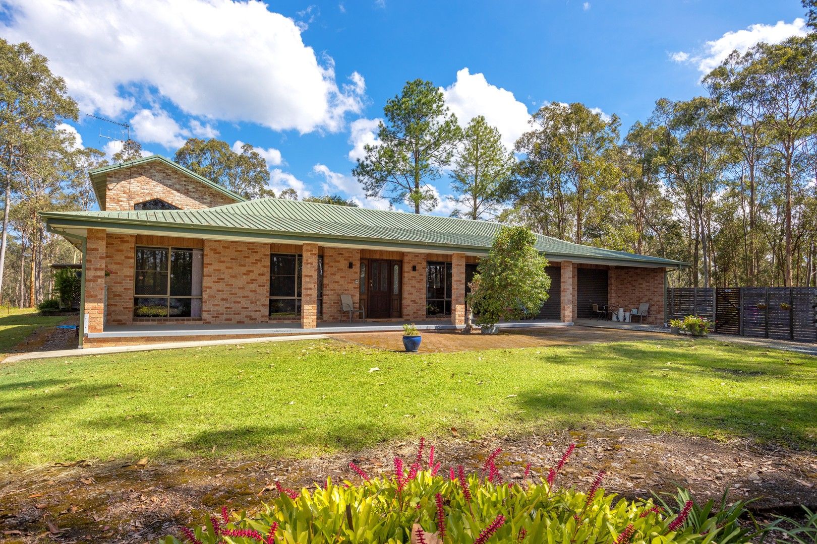 4 bedrooms Acreage / Semi-Rural in 72 Woola Road TAREE NSW, 2430