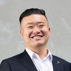 Evan Zhang, Sales representative