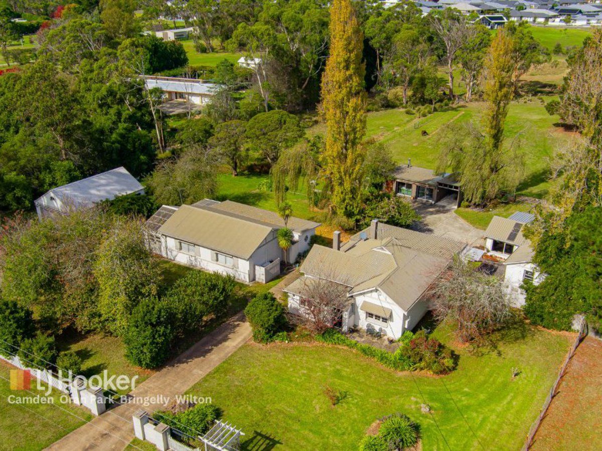 5 bedrooms House in 45 Inkerman Road BALACLAVA NSW, 2575
