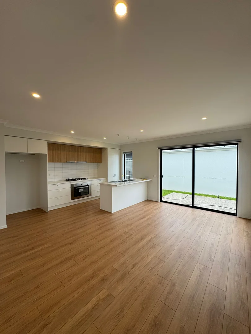 Additional image 2 of 15 Ugadi Walk, Kalkallo VIC 3064