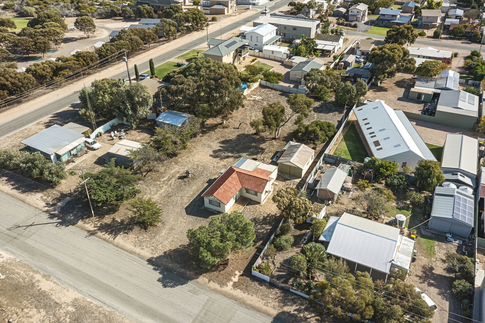3 bedrooms House in 3-5 Edward Street PORT HUGHES SA, 5558