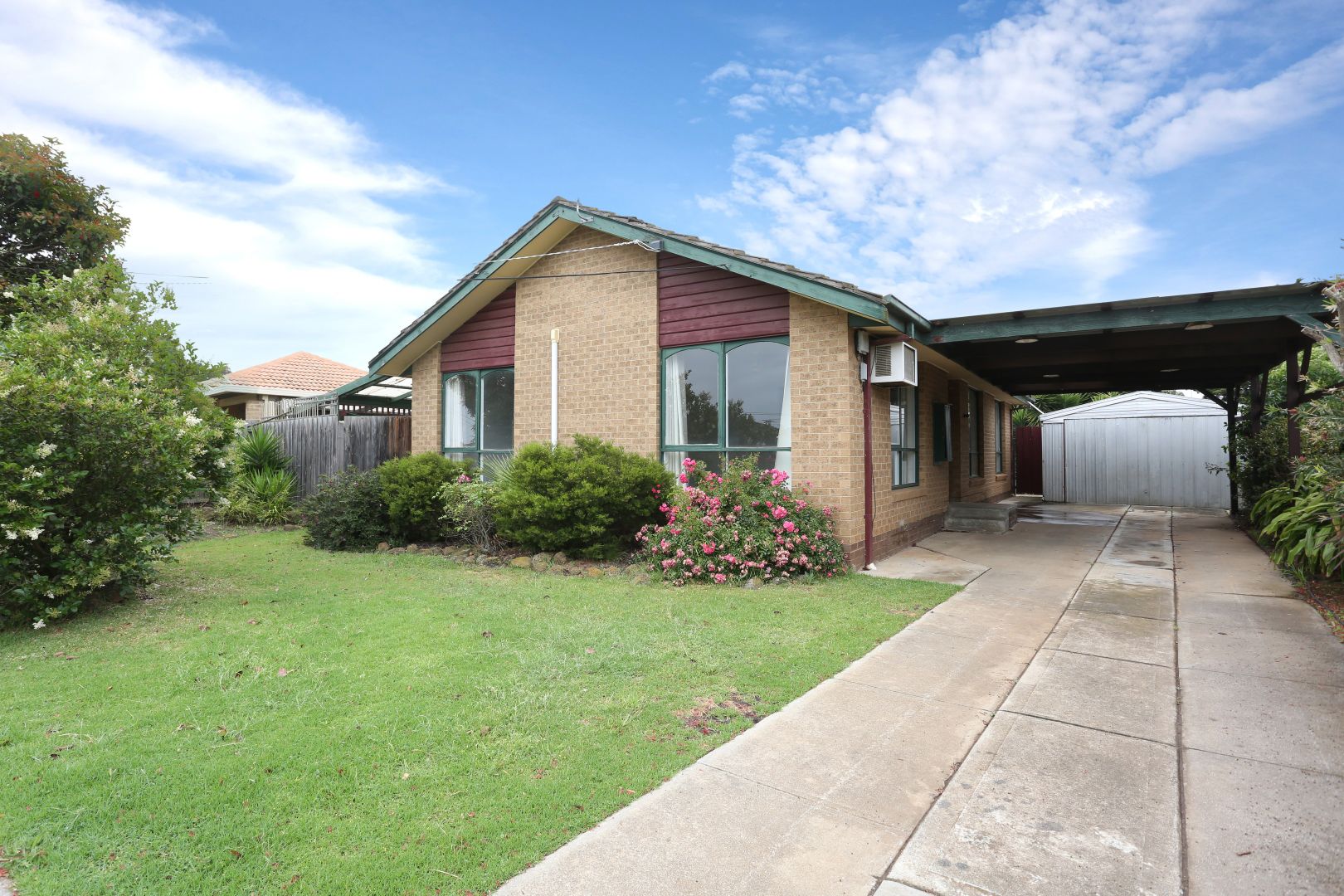 14 Clitheroe Drive, Wyndham Vale Property History & Address Research