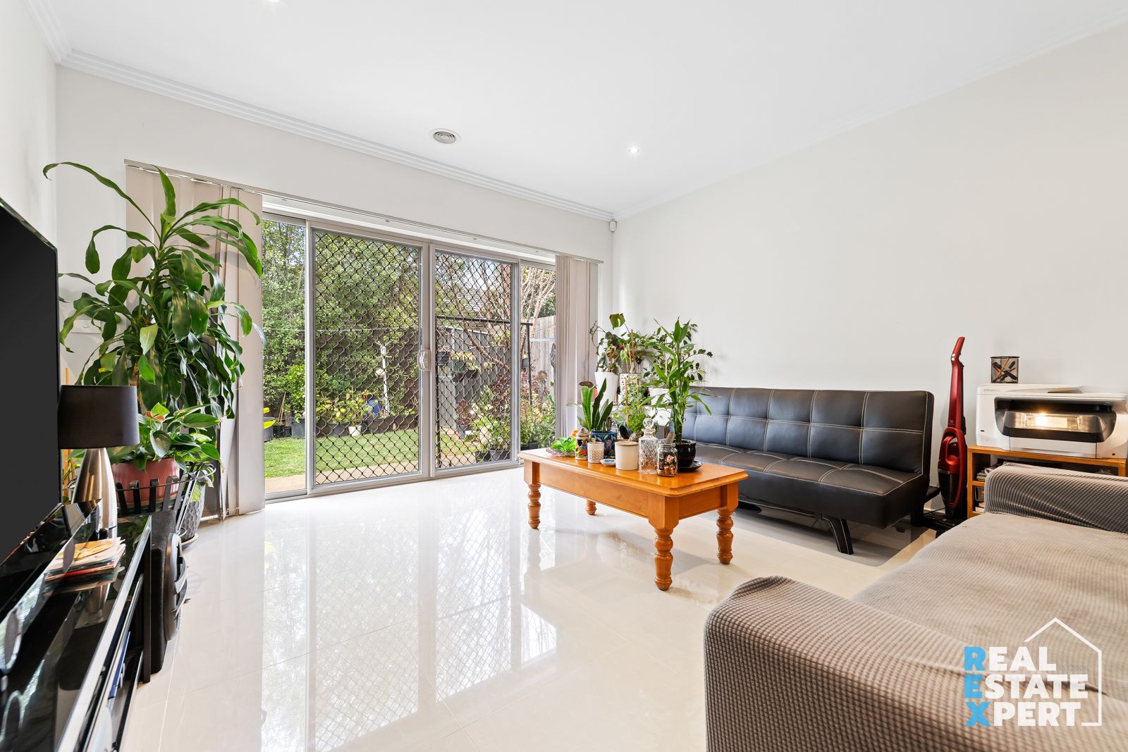 13/280 Pound Road, Hampton Park VIC 3976, Image 2