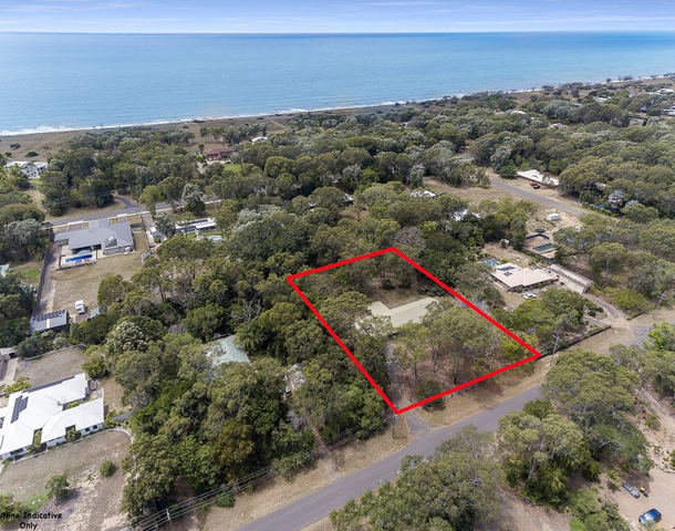 8 Plum Tree Crescent, Moore Park Beach QLD 4670