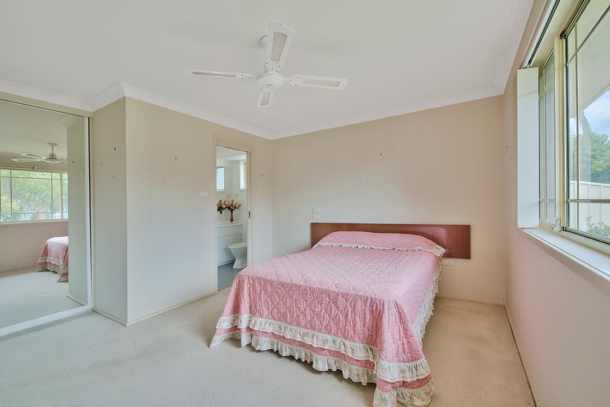 12A Castlereagh Crescent, Bateau Bay NSW 2261, Image 2