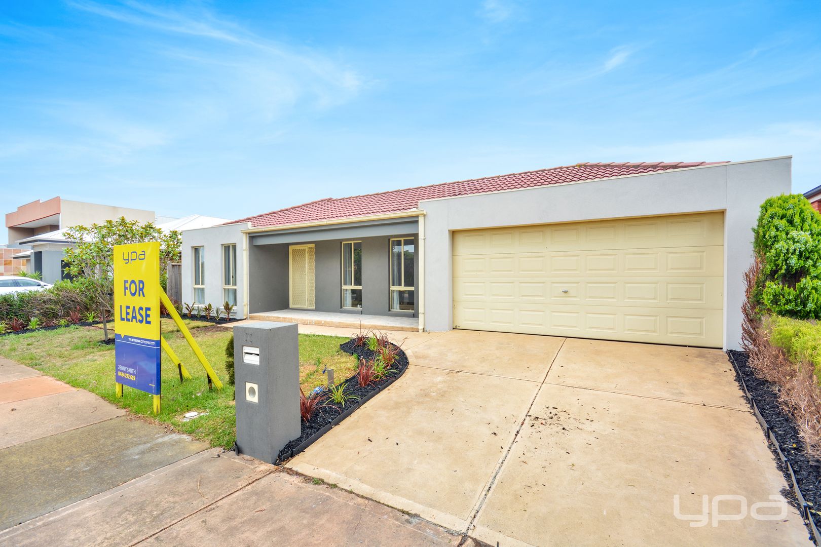 30 Bronzewing Street, Williams Landing Property History & Address