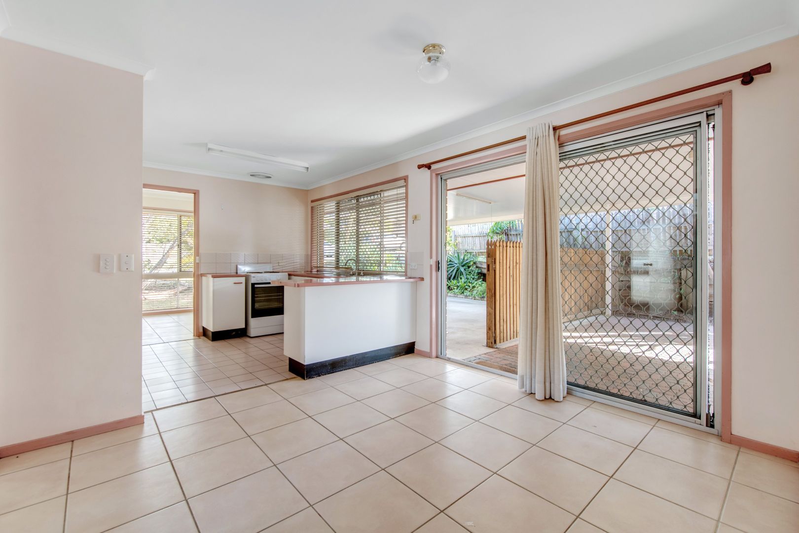 3 Hercules Place, Sinnamon Park QLD 4073, Image 2