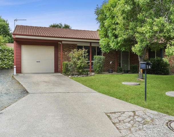 16 Jondol Place, Isabella Plains ACT 2905