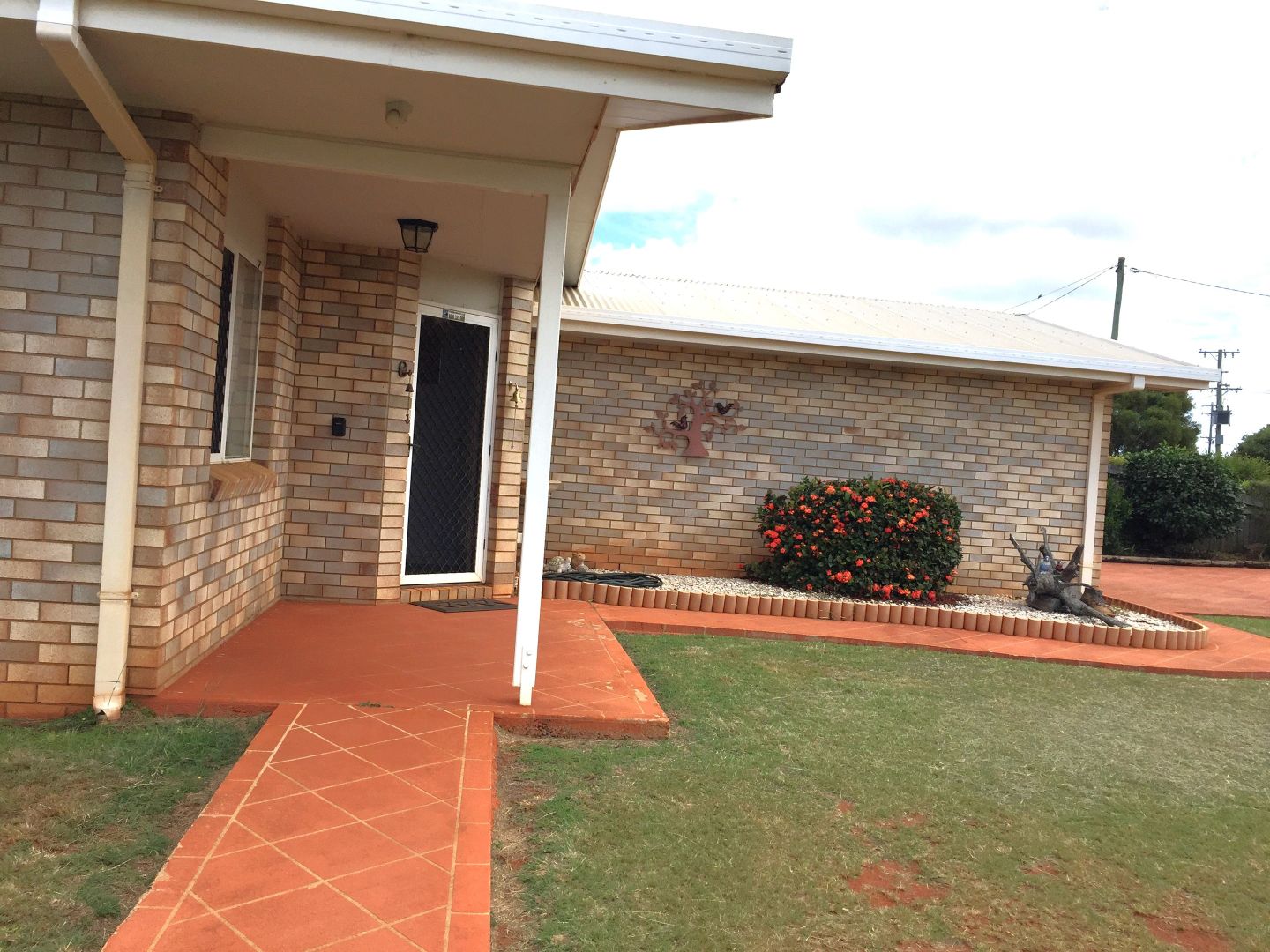 52 Windsor Circle, Kingaroy QLD 4610, Image 2