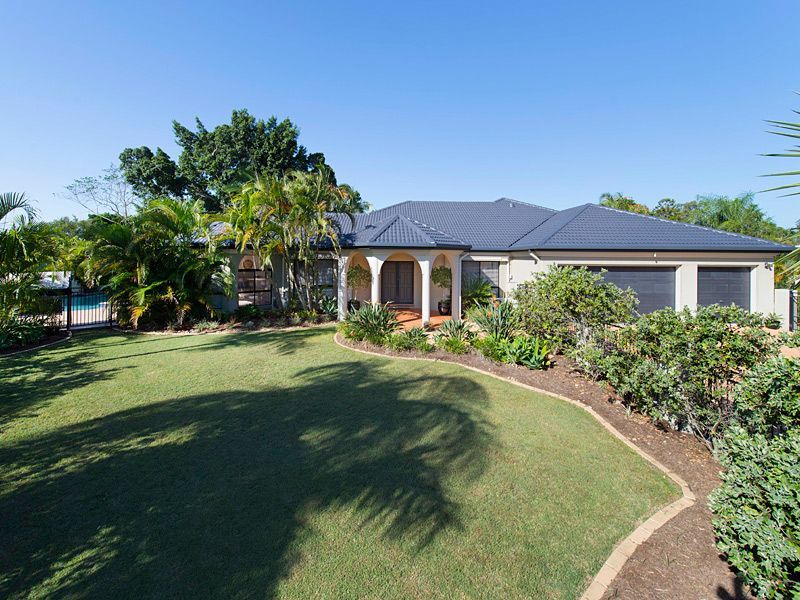 19 River Park Place, Fig Tree Pocket QLD 4069