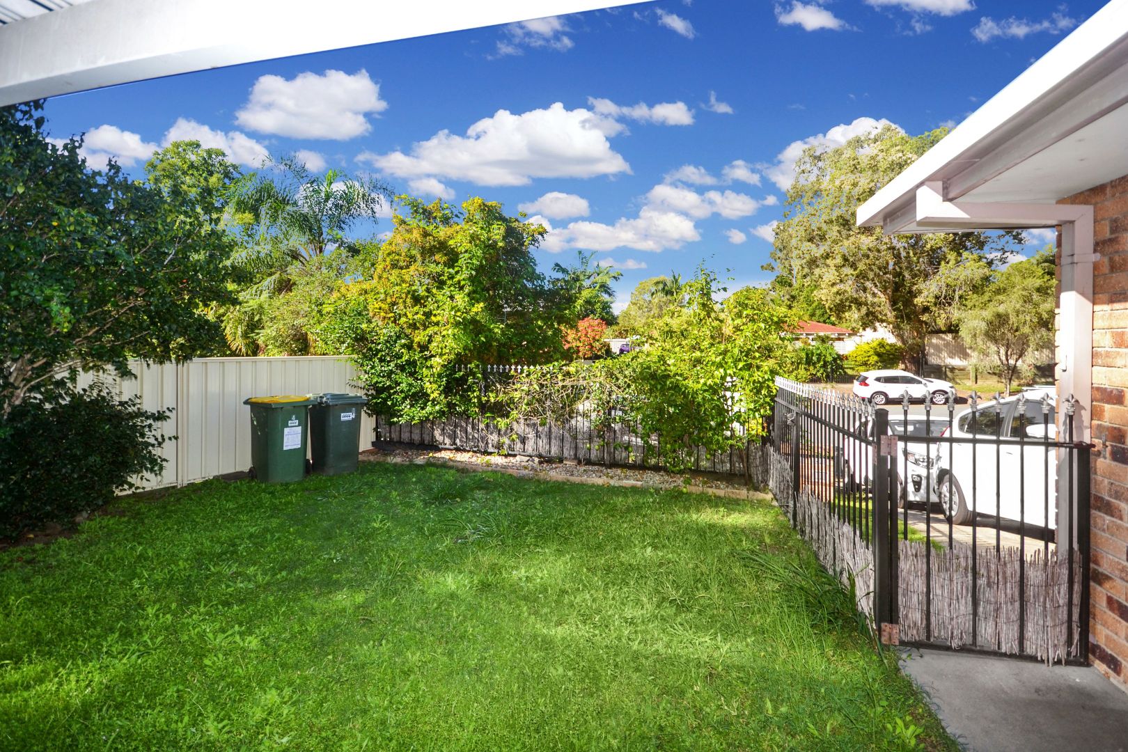 1/4 Hepburn Court, Oxenford QLD 4210, Image 2