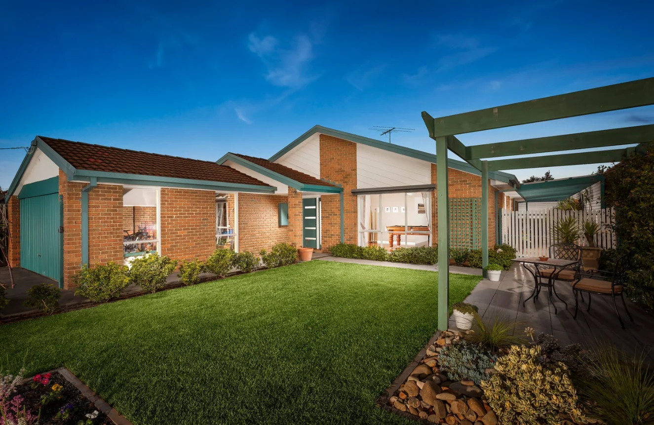 15 Heritage Drive, Mill Park VIC 3082