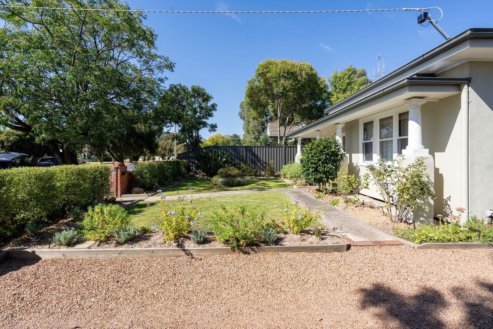 36 Mansfield Road, Euroa VIC 3666, Image 2