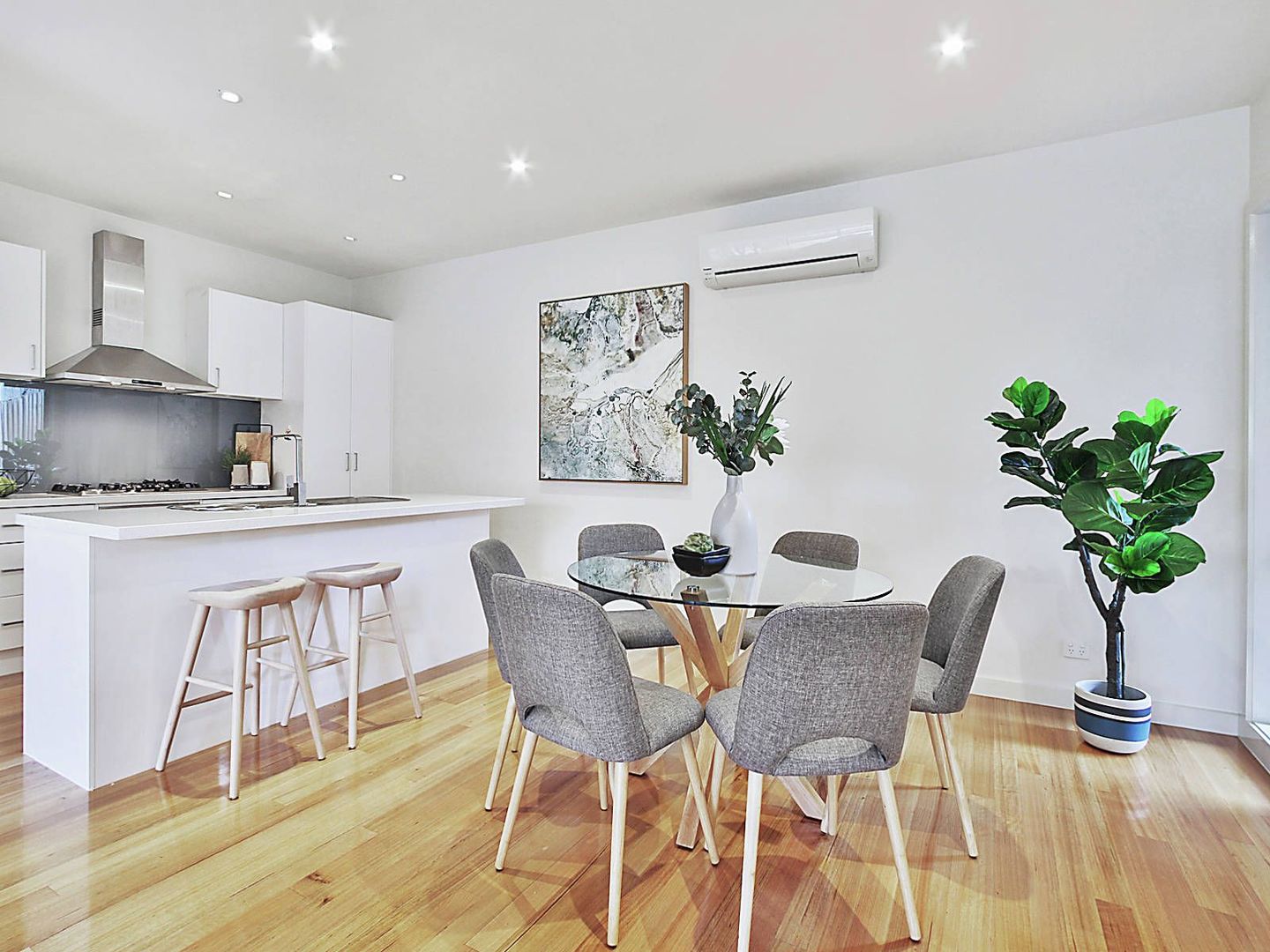 2/1246 Toorak Road, Camberwell VIC 3124, Image 2