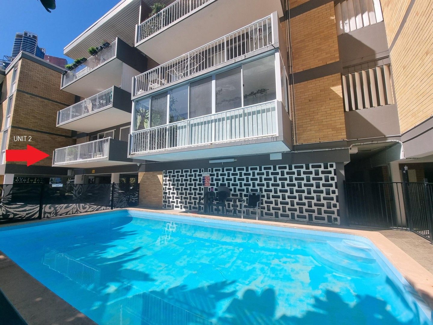 2 bedrooms Apartment / Unit / Flat in 2/28 Riverview Parade SURFERS PARADISE QLD, 4217