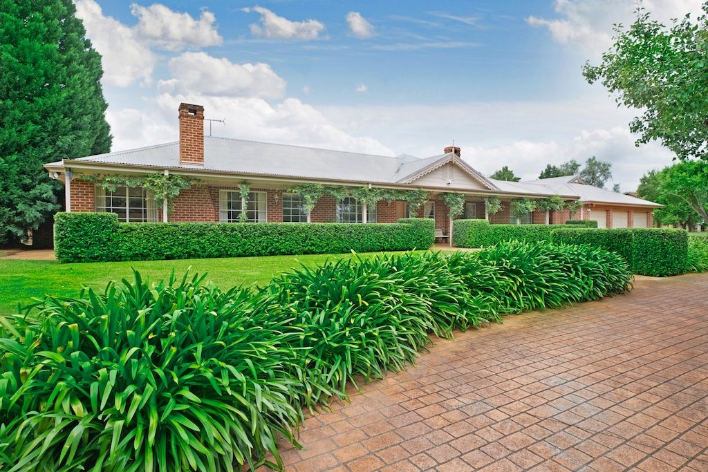 176 Macquarie Grove Road, Kirkham Property History & Address Research