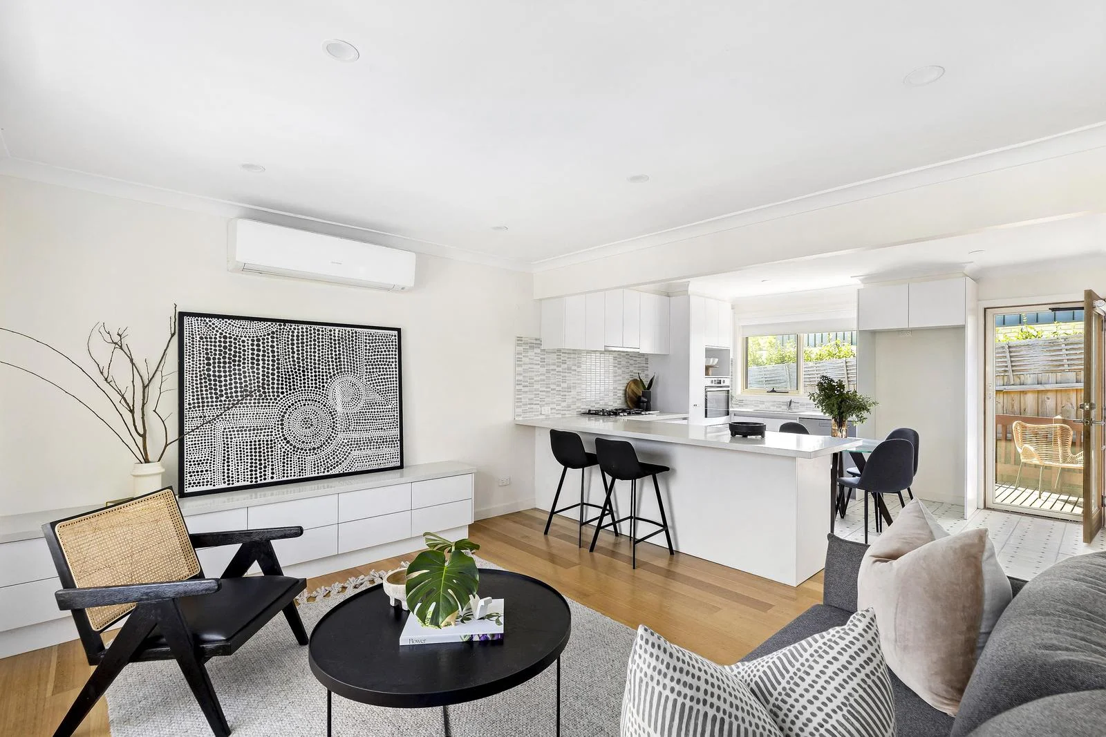 Additional image 5 of 10/23 Wilfred Road, Ivanhoe East VIC 3079