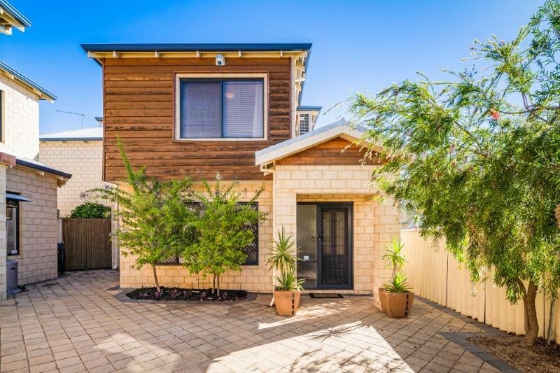 3 bedrooms House in 77C Carnarvon St EAST VICTORIA PARK WA, 6101