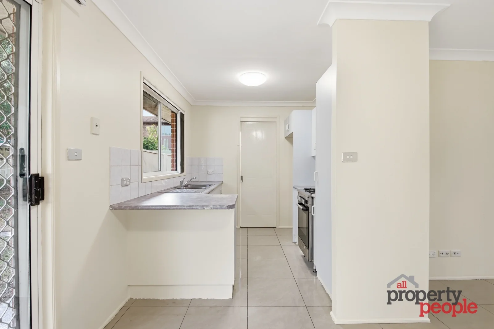 Additional image 3 of 8 Jillian Place, Macquarie Fields NSW 2564