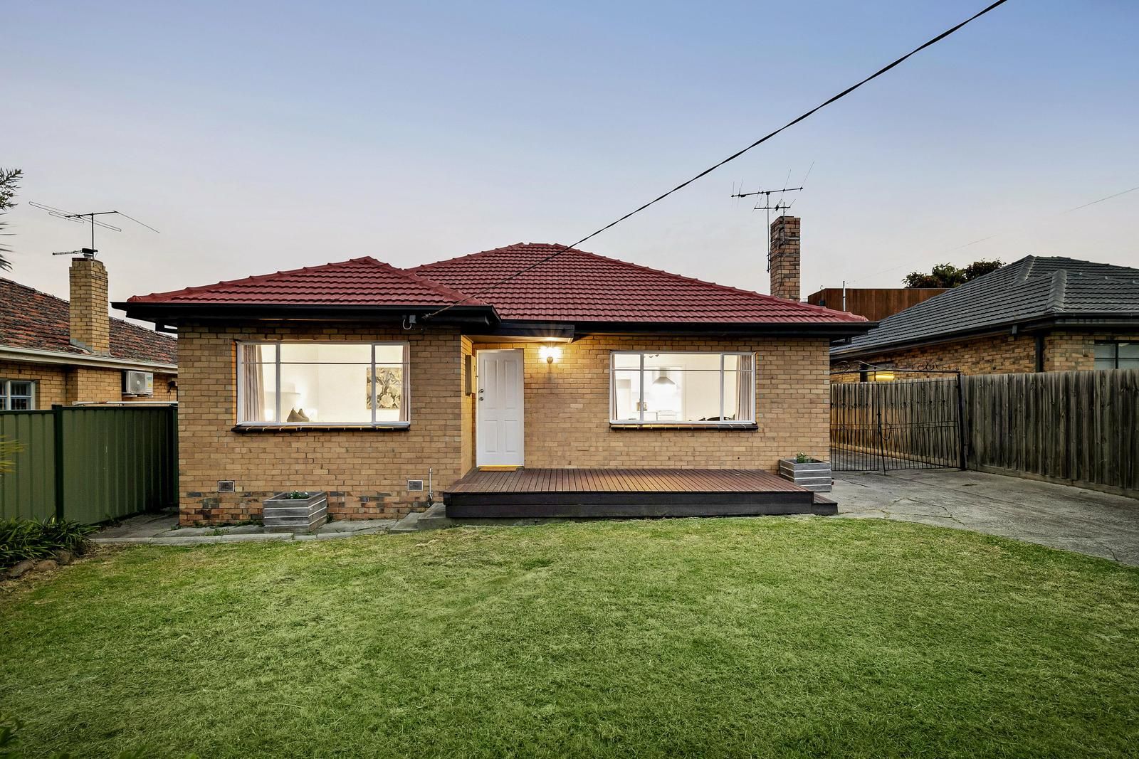 3 bedrooms House in 7 Rose Street PASCOE VALE VIC, 3044
