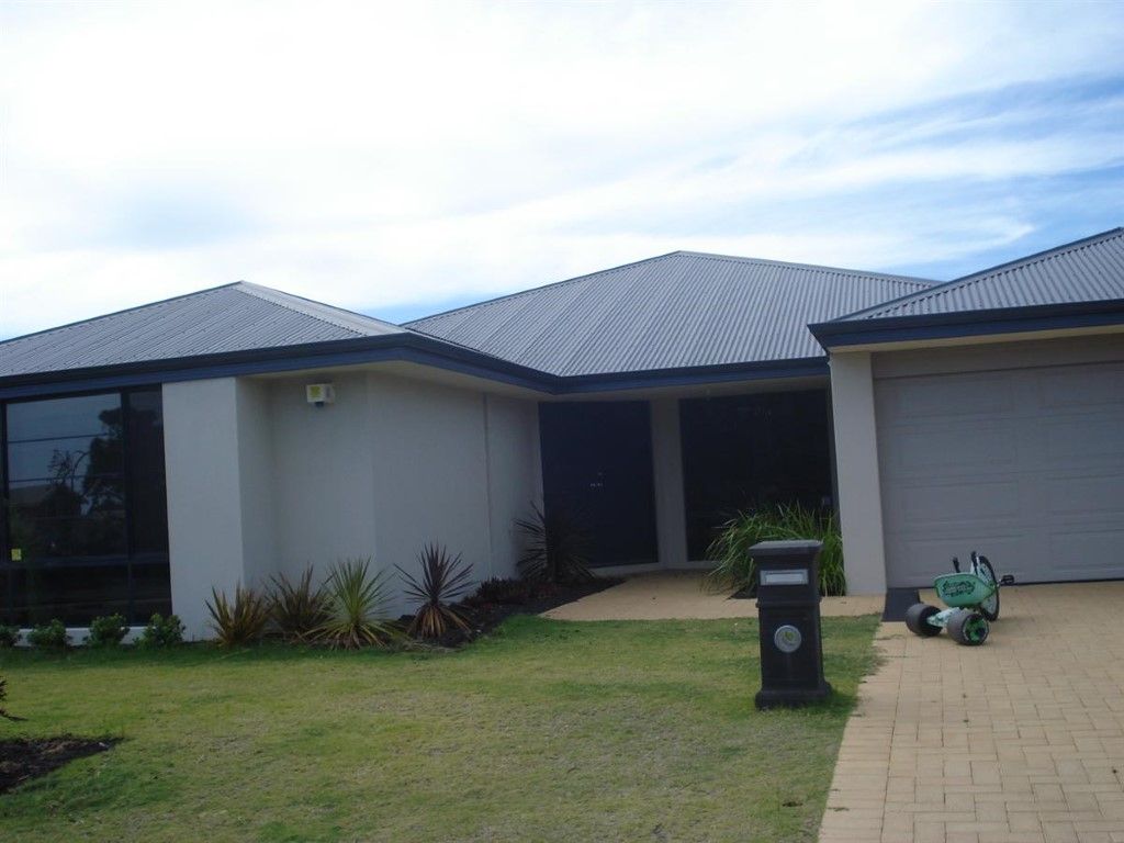 15 Dunsborough Court, Dawesville WA 6211, Image 0