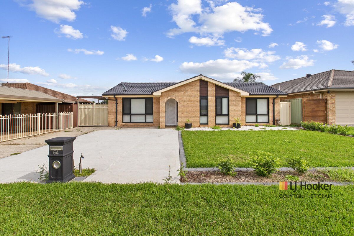 3 bedrooms House in 54 Menzies Circuit ST CLAIR NSW, 2759